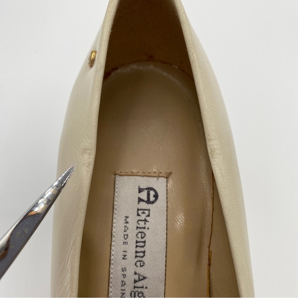Vtg Etienne Aigner Leather Spain Taylor Classic Pumps Sz 8.5W Cream Block Heel - Picture 13 of 14